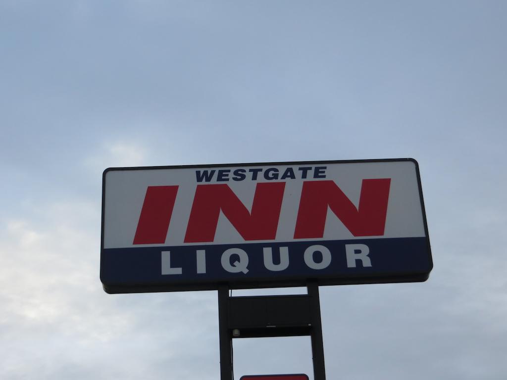 Westgate Inn Edmonton Exterior photo